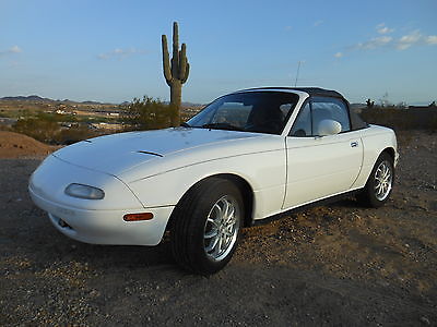 Mazda : MX-5 Miata MX-5 1991 white mazda mx 5 miata 5 speed