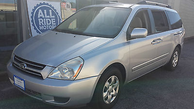 Kia : Sedona LX Family friendly, silver, 2007 Kia Sedona minivan