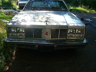 Oldsmobile : Eighty-Eight ROYAL BROUGHAM 1 owner 1977 delta 88 royale with 44 000 original miles
