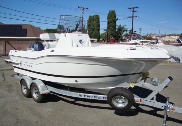 SEASWIRL STRIPER 200 CENTER CONSOLE YAMAHA POWERED