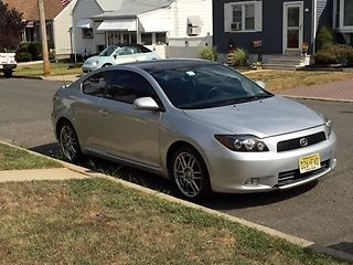 Scion : tC Base coupe 2 door 2009 silver coupe 5 speed manual transmission