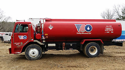 Other Makes : Peterbilt 330 1993 peterbilt 330 oil delivery truck