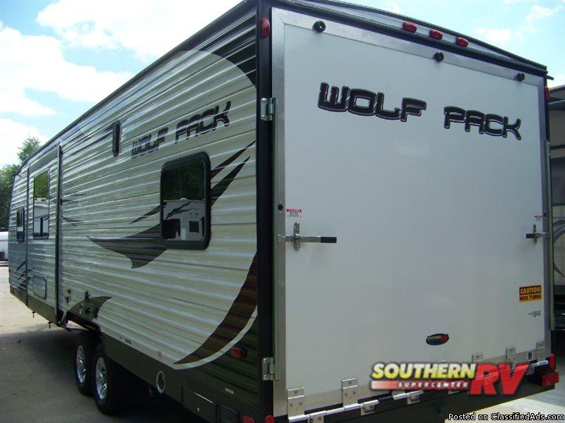 USED 2013 FOREST RIVER CHEROKEE WOLF PACK SPORT 28WP - TOY HAULER/TRAVEL TRAILER