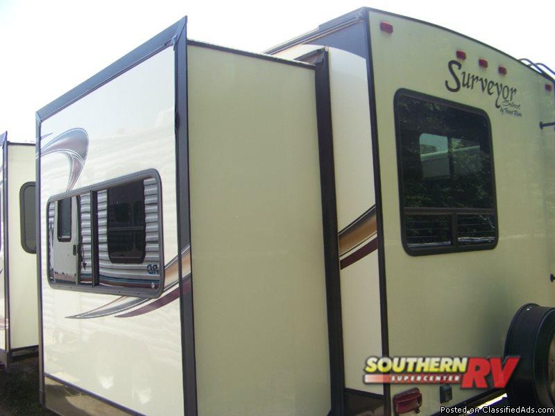 USED 2012 FOREST RIVER RV SURVEYOR SELECT SV-305 - TRAVEL TRAILER - BANK...