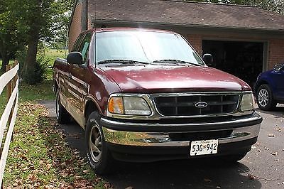 Ford : F-150 XL Ford F-150 Pick Up Truck w/Extended Cab Bed Liner Burgundy Tan 1998