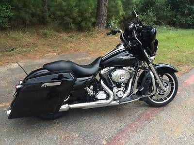 Harley-Davidson : Touring 2011 harley davidson street glide custom stretched bags must see extras