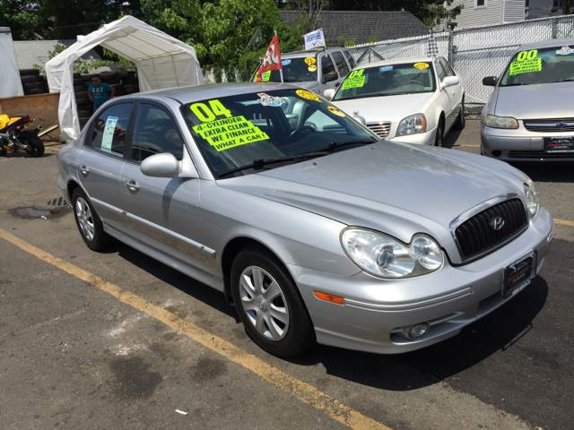 2004 Hyundai Sonata Base Inwood, NY