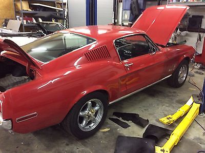 Ford : Mustang Fastback 1968 mustang fastback efi engine 5 speed no rust