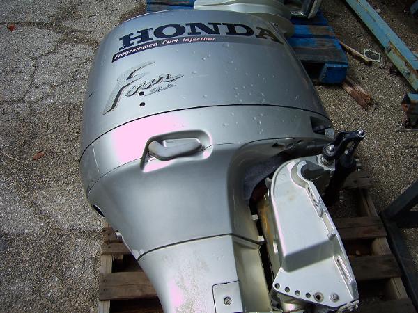 2002 HONDA BF130A2XA and BF130A2CXA Engine and Engine Accessories