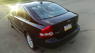 Volvo : S40 2005 volvo s 40 make your best offer i m moving