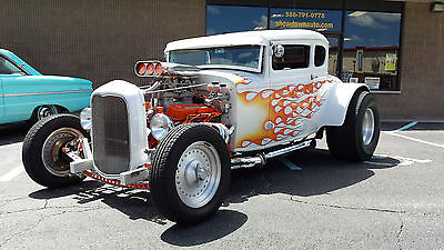 Ford : Model A 5 WINDOW COUPE 1931 ford streetrod 5 window coupe 340 ci v 8 steel body fenders 4 inch chop