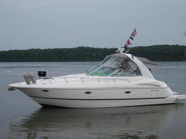 2003 CRUISERS YACHTS 3772 Express