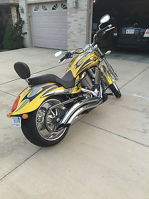 Victory : Jackpot 2010 victory jackpot gold with extreme graphics and touring seat 106 cubic inch
