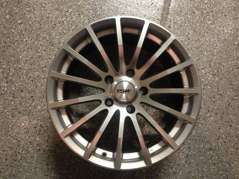 TSW Mallory 5 alloy wheels with two tires, 0
