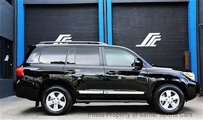 Toyota : Land Cruiser 4dr 4WD 2013 toyota landcruiser rear entertainment fianancing available accept trades