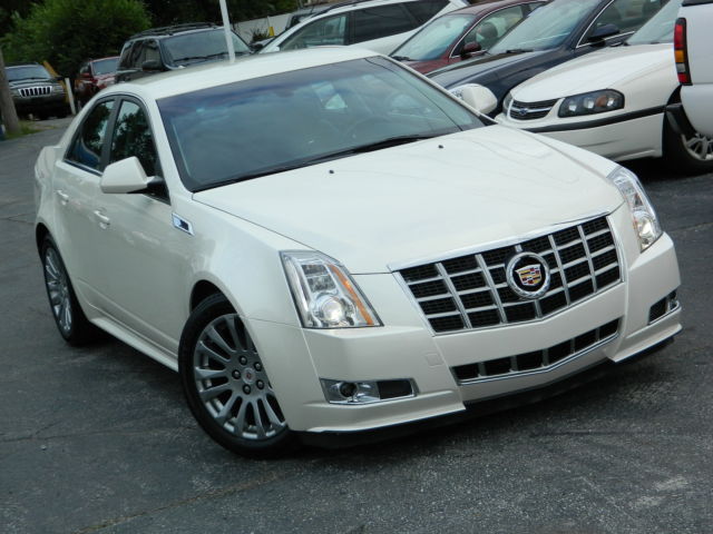 Cadillac : CTS 4dr Sdn 3.6L 2013 cadillac cts leather heated seats backing camera awd loaded 3.6 l