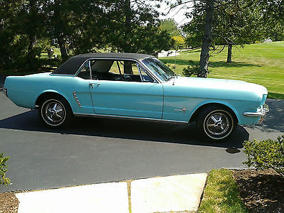 Ford : Mustang Pony 6 cylinder automatic ps factory air with original panels interior no bondo