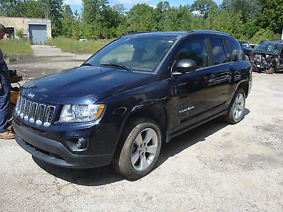 Jeep : Compass Base Sport Utility 4-Door 2011 jeep compass fwd damaged repairable rebuildable salvage clear title 29 k