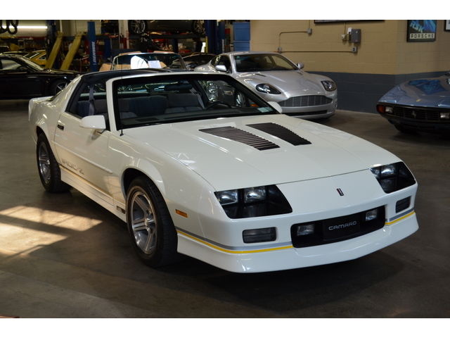 Chevrolet : Camaro IROC Z28 **ONLY 8,000 MILES FROM NEW  **CLEANEST IROC ON THE MARKET TODAY!!!