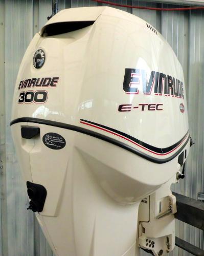 2009 EVINRUDE E-TEC 300hp 30