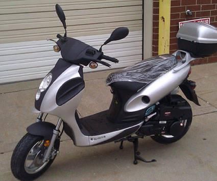 Brand New 150cc 4 Stroke Air Cooled Scooter Moped