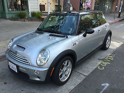 Mini : Cooper S ONLY 13,500 Miles.  One owner.  6-speed.  Silver w black top.   All records.
