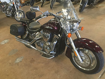 Honda : VTX 2007 honda vtx 1300 r 5 k miles excellent shape buy it now