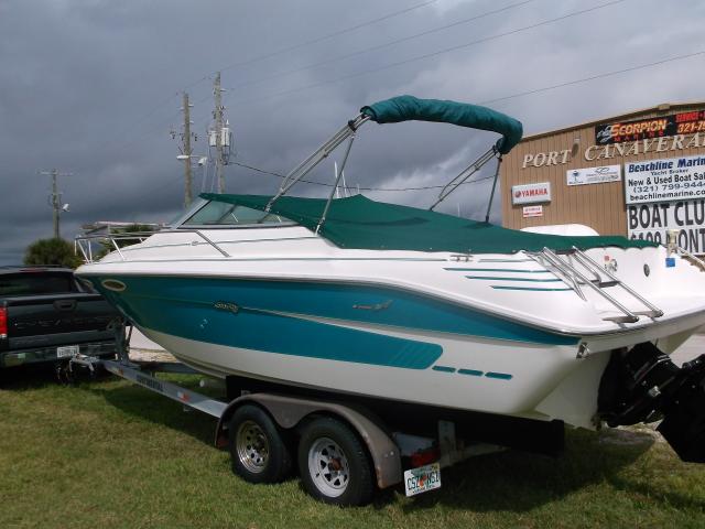 1994 SEA RAY Cuddy