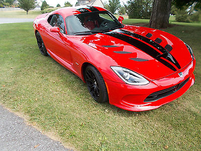Dodge : Viper SRT 2013 red dodge viper srt with only 3170 miles under full mfg warranty