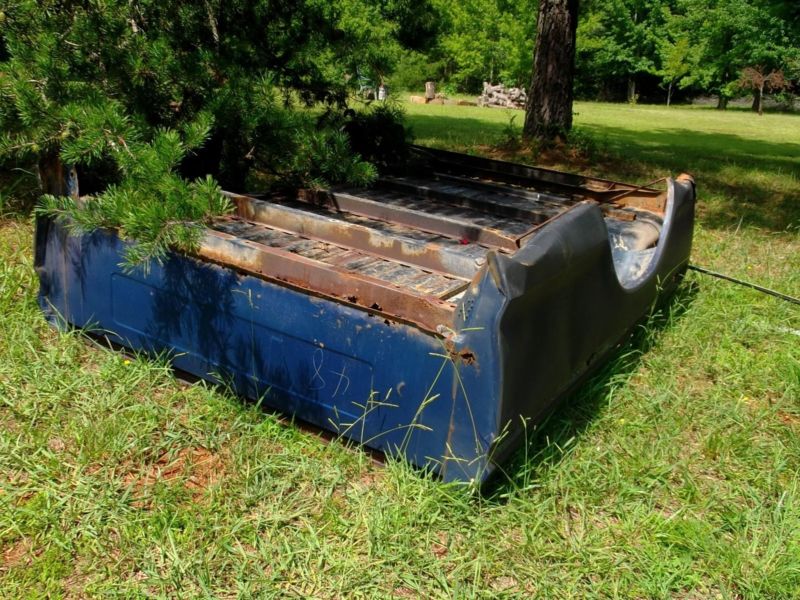 ford truck bed 1973/79 $30.00, 3