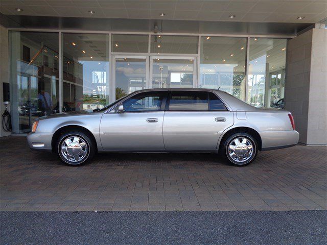 Cadillac : DeVille Base Sedan 4-Door Fully Armored, .44 Caliber Spec, Limousine Package, Only 37k Miles!!!