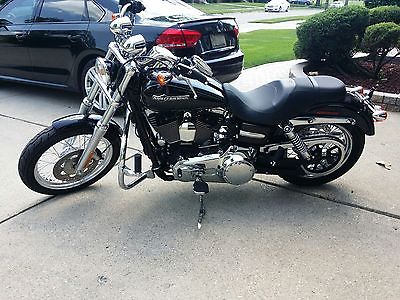 Harley-Davidson : Dyna 2013 harley superglide 1200 excellent condition 3000 in extras