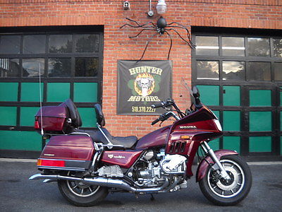 Honda : Gold Wing 1986 honda goldwing 1200 interstate 7 014 original miles marroon metalic paint