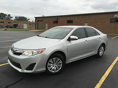 Toyota : Camry LE Sedan 4-Door 2013 toyota camry le very clean great on gas