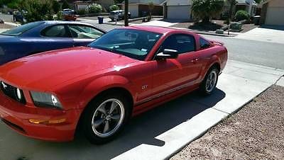 Ford : Mustang GT Equipado Coupe 2-Door 2006 ford mustang gt premium deluxe coupe w clean title