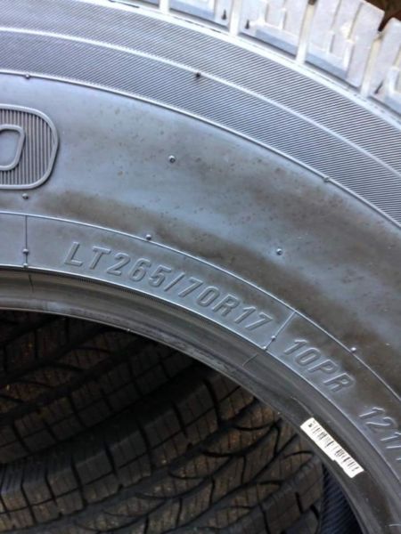 265/70/17  Maxiss tires, 2