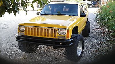 Jeep : Cherokee Base Sport Utility 2-Door 1988 jeep cherokee 4 x 4