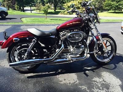 Harley-Davidson : Sportster Very low miles, Two-tone red, Highway bars, Full windshield, Rhinestone accents