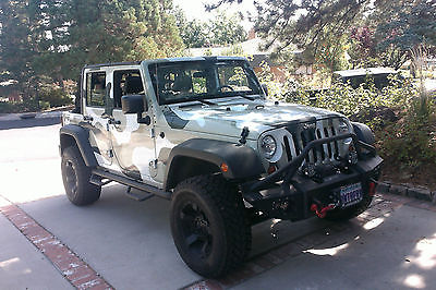 Jeep : Wrangler wrangler unlimited one of a kind camouflage jeep Loaded!! 17k miles perfect condition