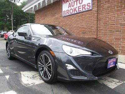 Scion : FR-S Base Coupe 2-Door Virtually blemish free 2013 Scion FRS