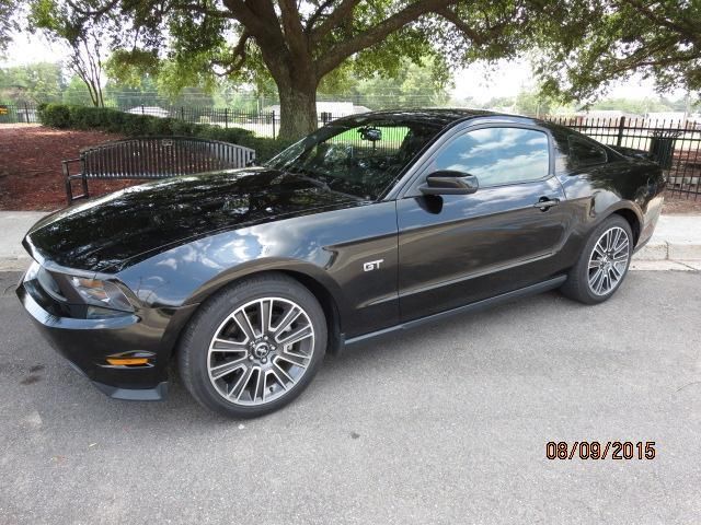 2010 Ford Mustang GT Premium 5 speed