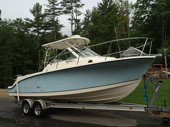 25' 2006 Trophy 2502 WA