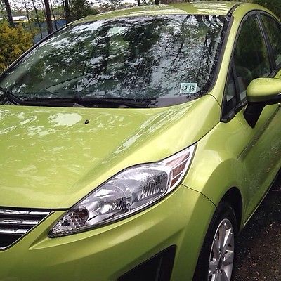 Ford : Fiesta Lime Squeeze 2013 ford fiesta se sedan one owner great condition