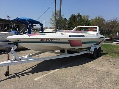 Modified Tunnel Hull Fast Boat 80+ MPH