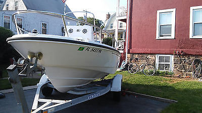 Boston whaler in excellent condition