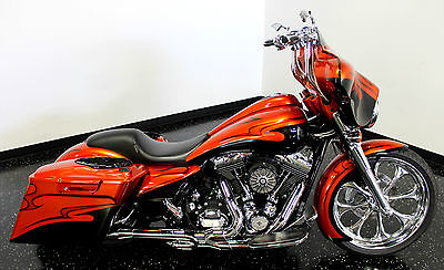 Harley-Davidson : Touring CUSTOM 2011 HARLEY DAVIDSON STREET GLIDE BAGGER