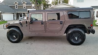 Hummer : H1 4 Passenger Hard Top Wagon Enclosed SUV 2000 h 1 hummer hummvee hard top wagon american general