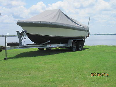 1985 20' SeaCraft Master Angler w/175 Johnson.