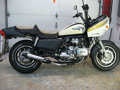 Honda : Gold Wing 1985 goldwing gl 1200 fuel injected boober sei project bike needs work fix