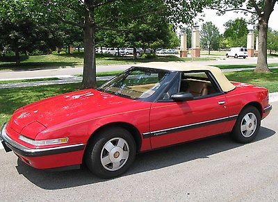 Buick : Reatta Convertible, Tan Top 1990 buick reatta convertible red with tan top and interior rare collectible